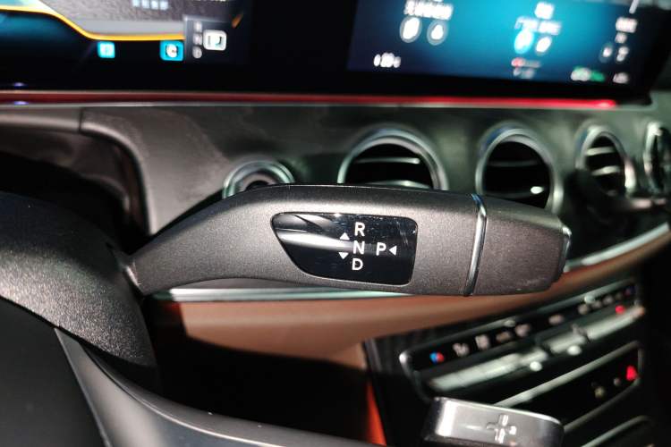 Used Mercedes-Benz E-Class 2021 Updated E 260 Fashion Sport Edition Gear Lever
