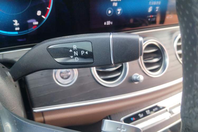 Used Mercedes-Benz E-Class 2021 E 300 L Sporty and Stylish Model Gear Lever