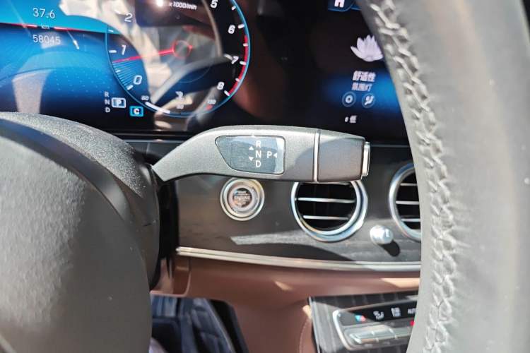 Used Mercedes-Benz E-Class 2021 Facelift E 260 L Sport Edition Gear Lever