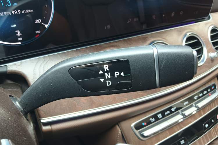 Used Mercedes-Benz E-Class 2021 Facelift E 300 L Stylish Edition Gear Lever