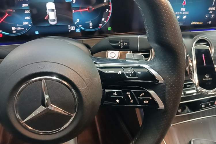 Used Mercedes-Benz E-Class 2021 E 300 L Sporty and Stylish Model Gear Lever