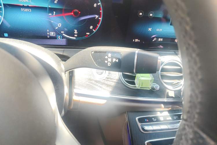 Used Mercedes-Benz E-Class 2021 Facelift E 300 L Stylish Edition Gear Lever