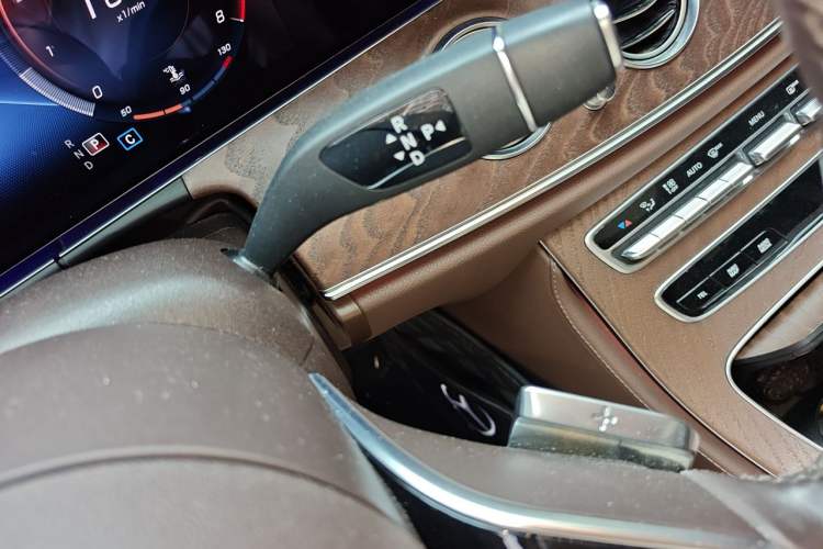 Used Mercedes-Benz E-Class 2021 E 300 L Stylish Model Gear Lever