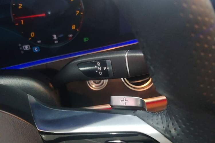 Used Mercedes-Benz E-Class 2021 E 300 L Sporty and Stylish Model Gear Lever