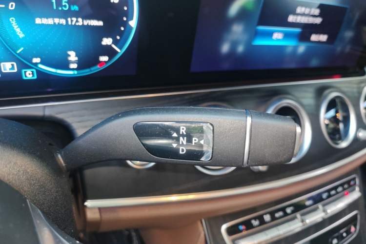 Used Mercedes-Benz E-Class 2021 E 300 L Sport Premium Edition Gear Lever