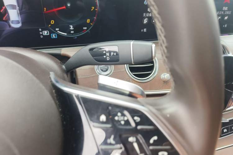Used Mercedes-Benz E-Class 2021 E 300 L Stylish Model Gear Lever