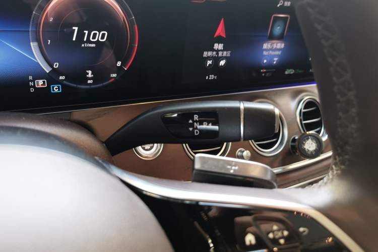 Used Mercedes-Benz E-Class 2021 E 300 L Premium Edition Gear Lever
