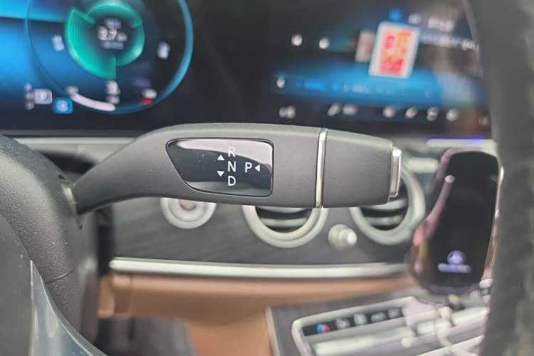 Used Mercedes-Benz E-Class 2021 Restyled E 300 L Sporty and Stylish Edition Gear Lever