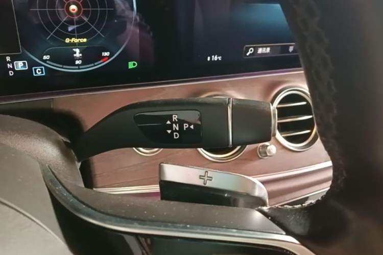 Used Mercedes-Benz E-Class 2021 Restyled E 300 L Luxury Edition Gear Lever