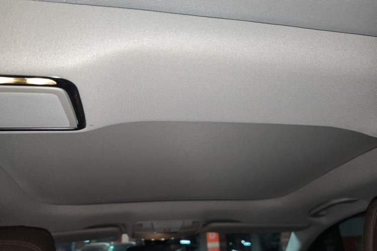 Used Mercedes-Benz E-Class 2021 Restyled E 300 L Luxury Edition Headliner
