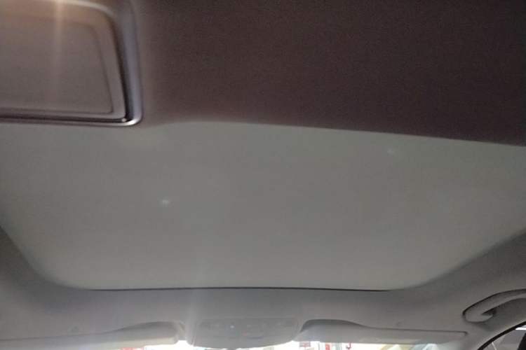 Used Mercedes-Benz E-Class 2021 E 260 L Headliner