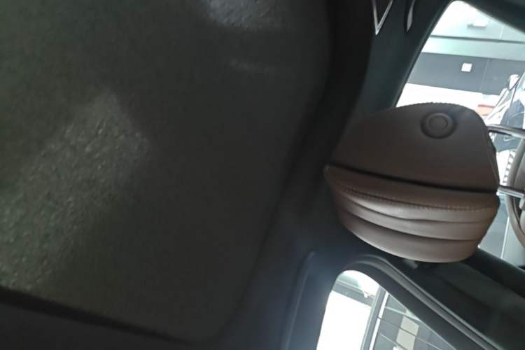 Used Mercedes-Benz E-Class 2021 Restyled E 300 L Sporty and Stylish Edition Headliner