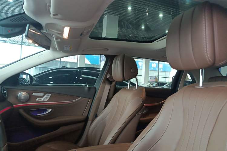 Used Mercedes-Benz E-Class 2021 Facelift E 300 L Stylish Edition Headliner