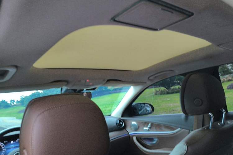 Used Mercedes-Benz E-Class 2021 Facelift E 260 L Headliner