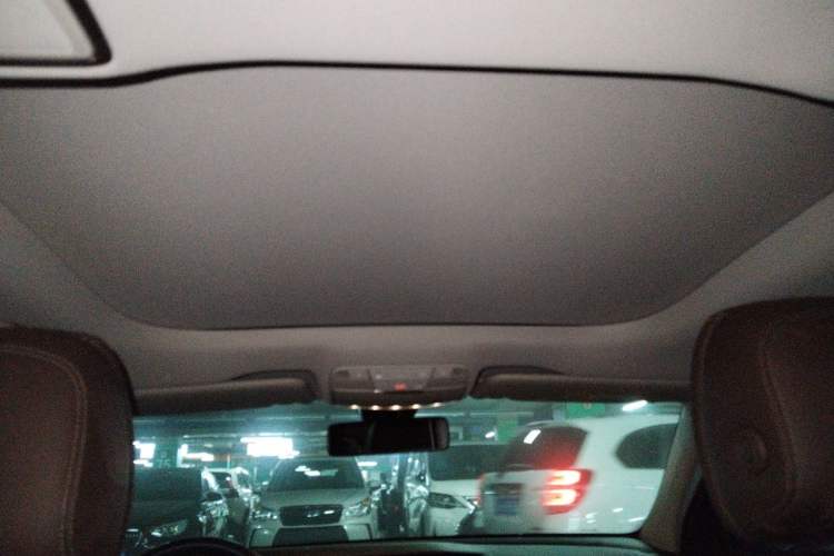 Used Mercedes-Benz E-Class 2021 Restyled E 300 L Luxury Edition Headliner