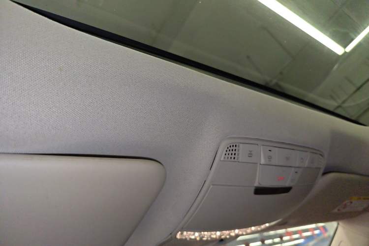 Used Mercedes-Benz E-Class 2021 Restyled E 300 L Luxury Edition Headliner