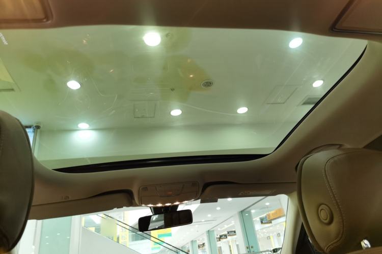 Used Mercedes-Benz E-Class 2021 Restyled E 300 L Luxury Edition Headliner