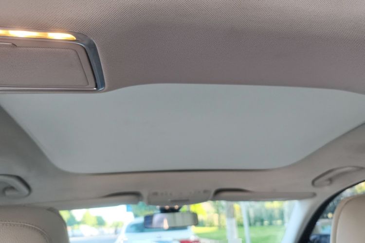 Used Mercedes-Benz E-Class 2021 Facelift E 260 L Headliner