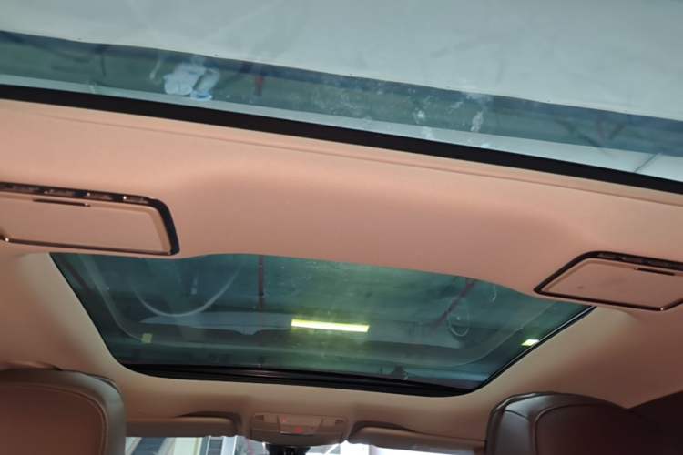 Used Mercedes-Benz E-Class 2021 Restyled E 300 L Luxury Edition Headliner