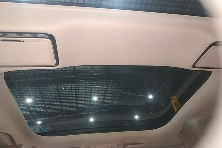 Used Mercedes-Benz E-Class 2021 Facelift E 300 L Stylish Edition Headliner