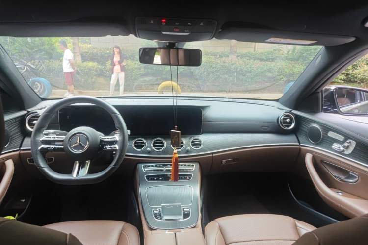 Used Mercedes-Benz E-Class 2021 Restyled E 300 L Sporty and Stylish Edition Headliner