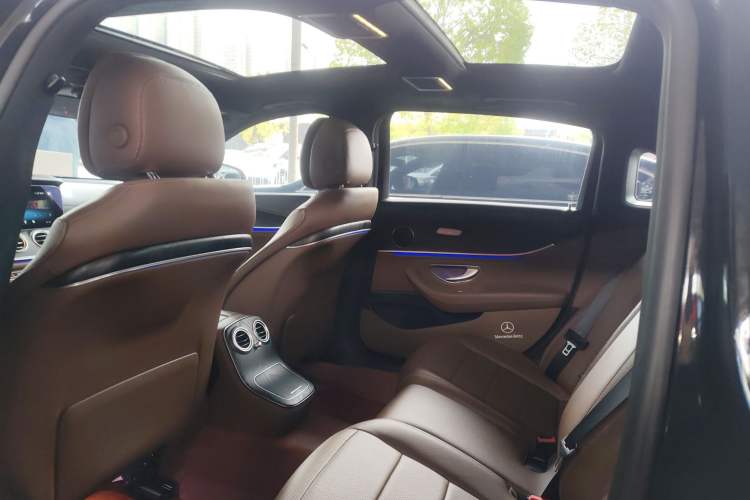 Used Mercedes-Benz E-Class 2021 Facelift E 260 L Sport Edition Headliner