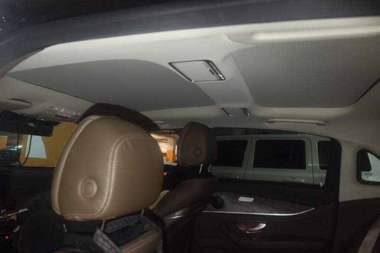 Used Mercedes-Benz E-Class 2021 E 300 L Stylish Model Headliner