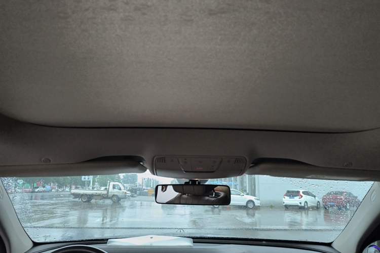 Used Mercedes-Benz E-Class 2021 Restyled E 300 L Luxury Edition Headliner