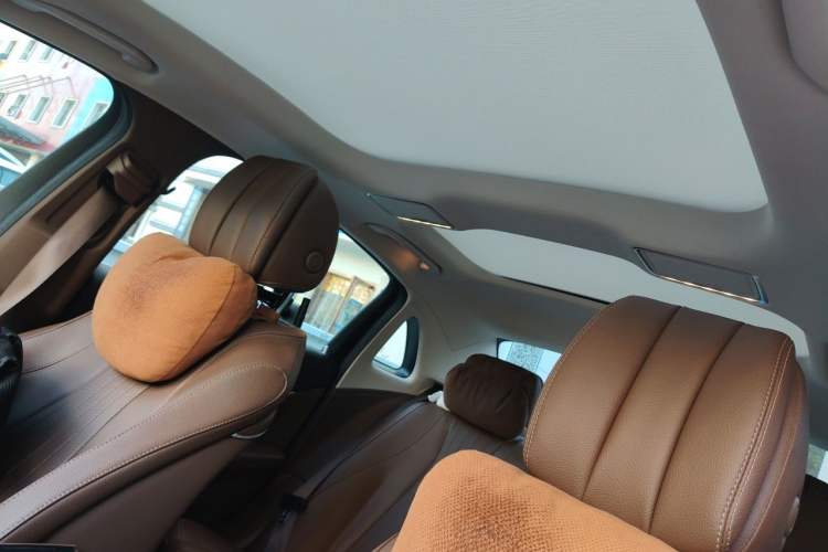 Used Mercedes-Benz E-Class 2021 Facelift E 260 L Headliner