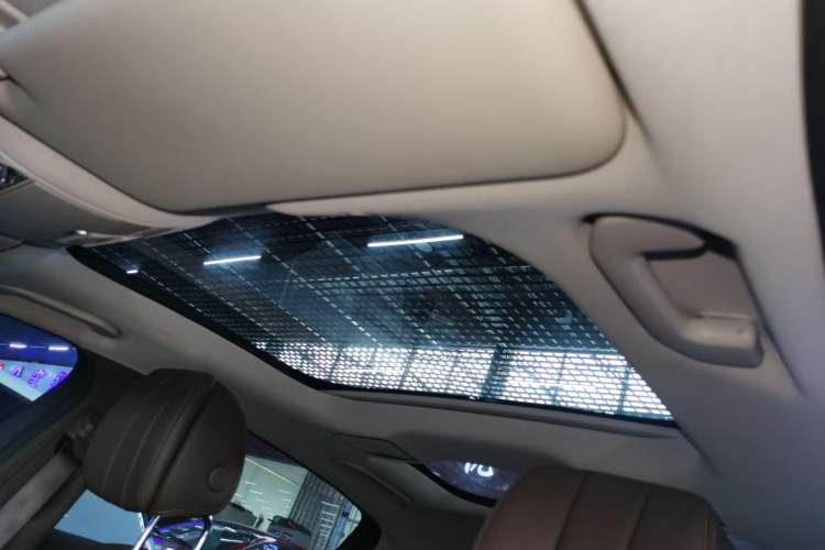 Used Mercedes-Benz E-Class 2021 Facelift E 300 L Stylish Edition Headliner