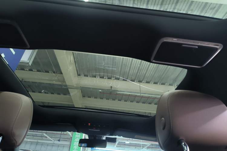 Used Mercedes-Benz E-Class 2021 E 300 L Sporty and Stylish Model Headliner