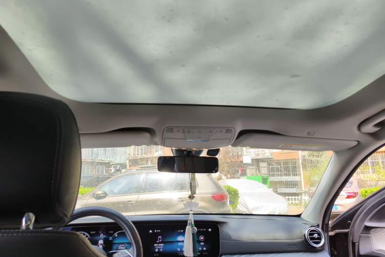 Used Mercedes-Benz E-Class 2021 Facelift E 300 L Stylish Edition Headliner