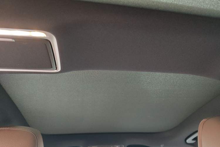 Used Mercedes-Benz E-Class 2021 Facelift E 300 L Stylish Edition Headliner