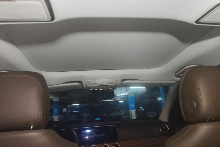 Used Mercedes-Benz E-Class 2021 Restyled E 300 L Luxury Edition Headliner