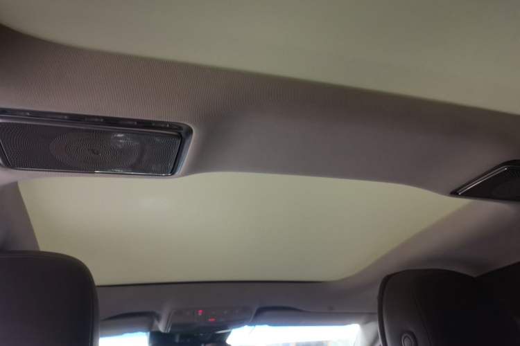 Used Mercedes-Benz E-Class 2021 Facelifted E 300 L Prestige Edition Headliner