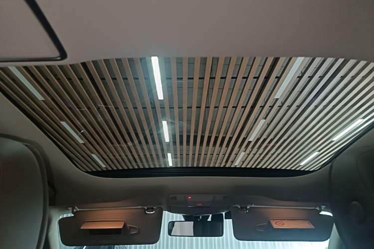 Used Mercedes-Benz E-Class 2021 E 300 L Stylish Model Headliner