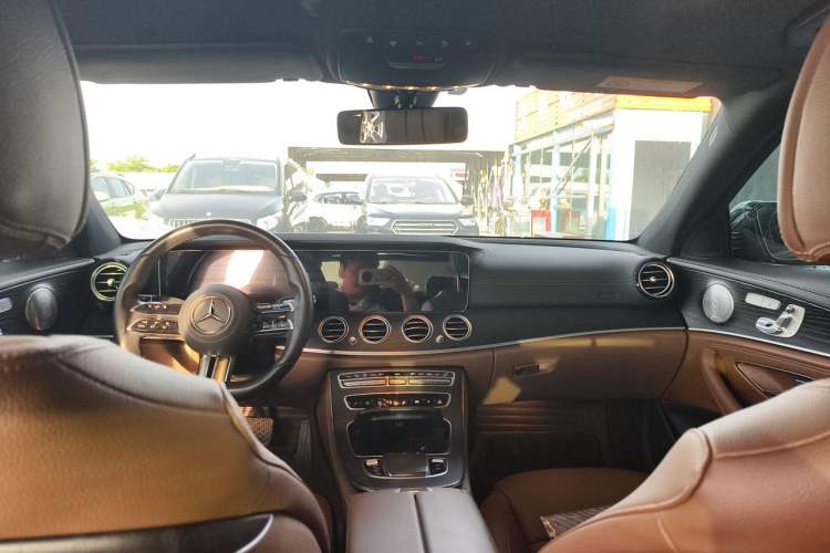 Used Mercedes-Benz E-Class 2021 E 300 L Sport Luxury Edition Headliner