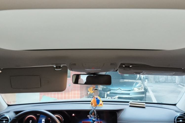 Used Mercedes-Benz E-Class 2021 Facelift E 300 L Stylish Edition Headliner