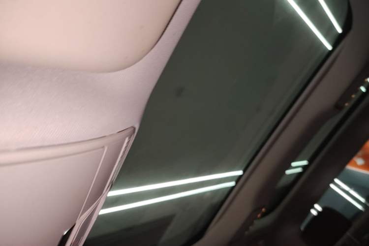 Used Mercedes-Benz E-Class 2021 Facelift E 300 L Stylish Edition Headliner