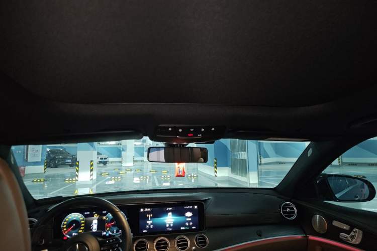 Used Mercedes-Benz E-Class 2021 Restyled E 300 L Sport Luxury Edition Headliner