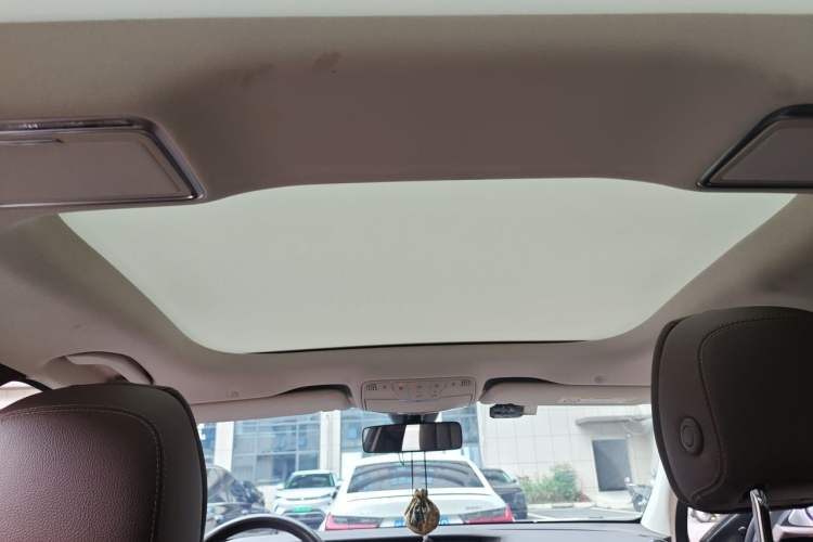Used Mercedes-Benz E-Class 2021 Restyled E 300 L Sporty and Stylish Edition Headliner