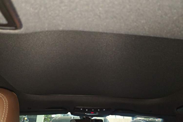 Used Mercedes-Benz E-Class 2021 Facelift E 300 L Stylish Edition Headliner