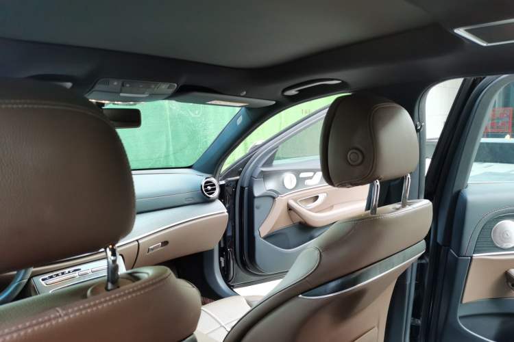 Used Mercedes-Benz E-Class 2021 Restyled E 300 L Sporty and Stylish Edition Headliner
