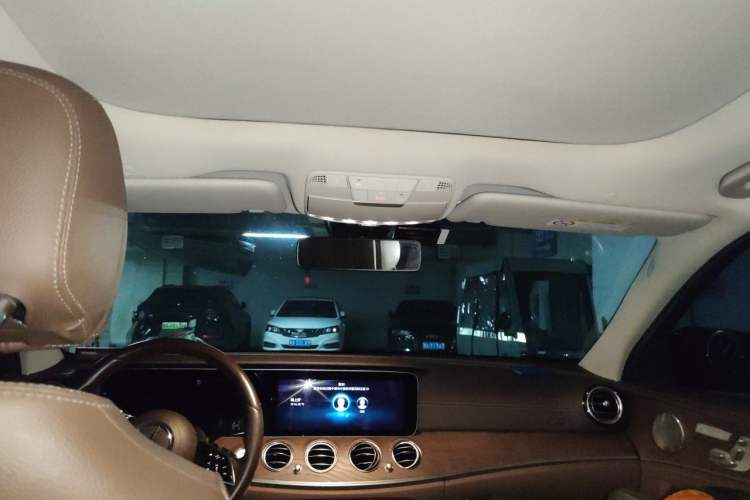 Used Mercedes-Benz E-Class 2021 Restyled E 300 L Luxury Edition Headliner