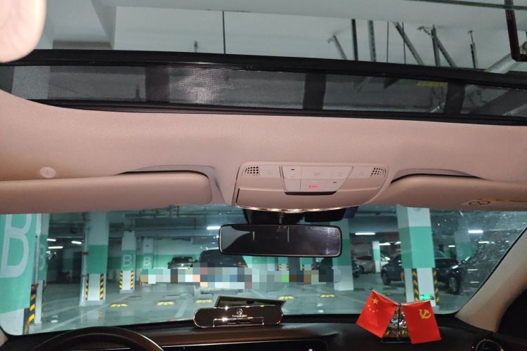 Used Mercedes-Benz E-Class 2021 Facelift E 300 L Stylish Edition Headliner