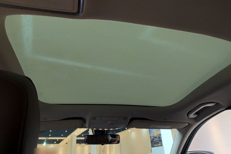 Used Mercedes-Benz E-Class 2021 Facelift E 260 L Headliner