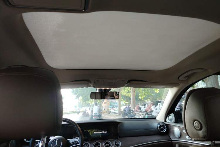 Used Mercedes-Benz E-Class 2021 E 300 L Sporty and Stylish Model Headliner