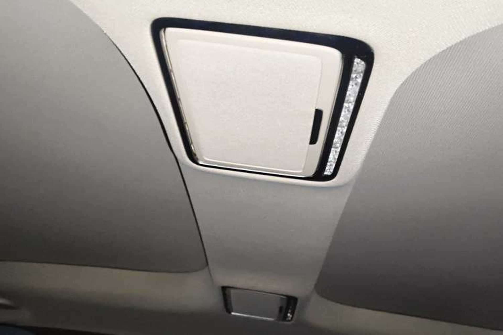 Used Mercedes-Benz E-Class 2021 E 300 L Luxury Model Headliner