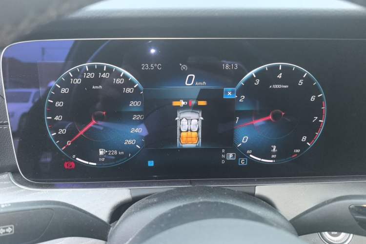 Used Mercedes-Benz E-Class 2021 Restyled E 300 L Sport Luxury Edition Instrument Cluster
