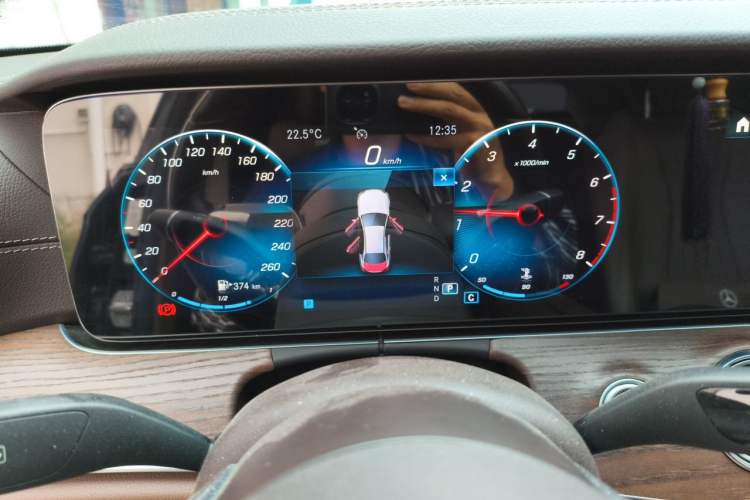 Used Mercedes-Benz E-Class 2021 E 300 L Luxury Model Instrument Cluster